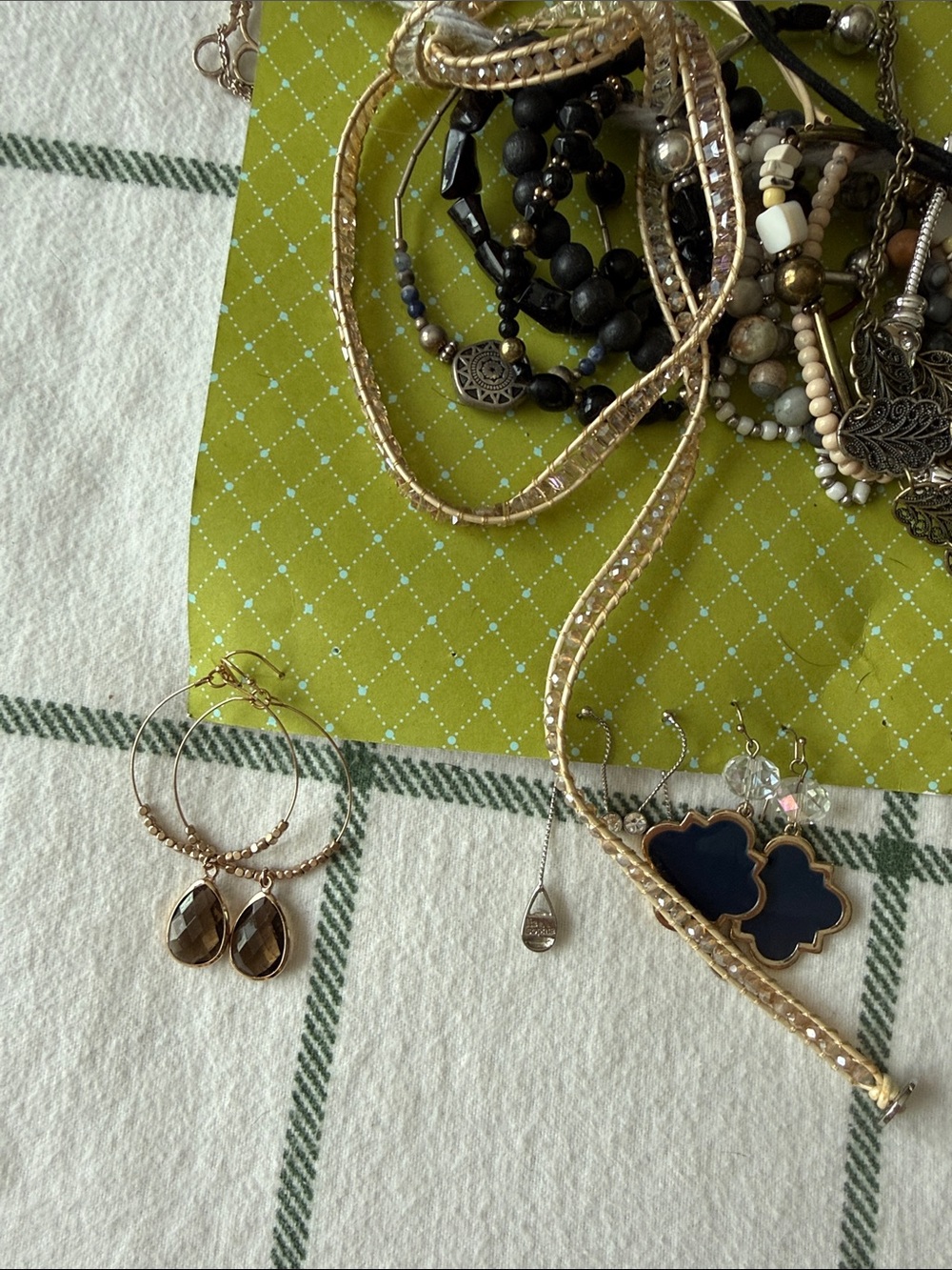 Assorted Jewerly - Picture 4 of 5